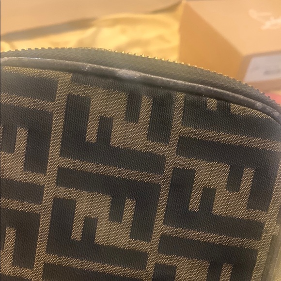 Vintage Fendi Collapsible Pouch Make-Up Toiletry Bag Rare - Picture 5 of 16